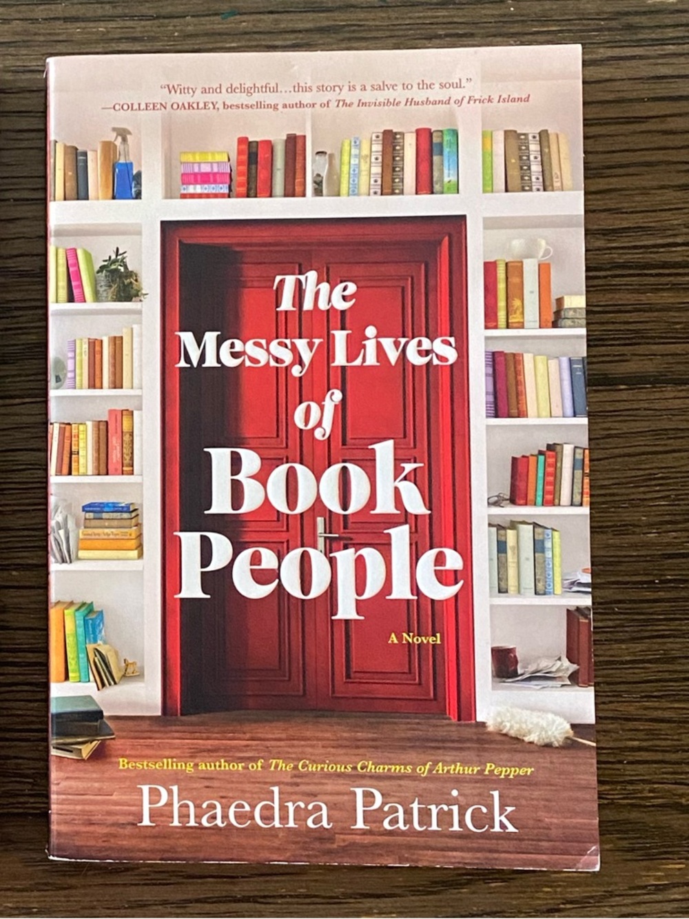 2 Book Bundle Contemporary Fiction Good House and Messy Lives of Book People - Picture 3 of 7